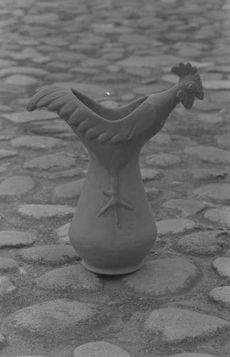 Hen-shaped clay container, La Chamba, Colombia, 1975