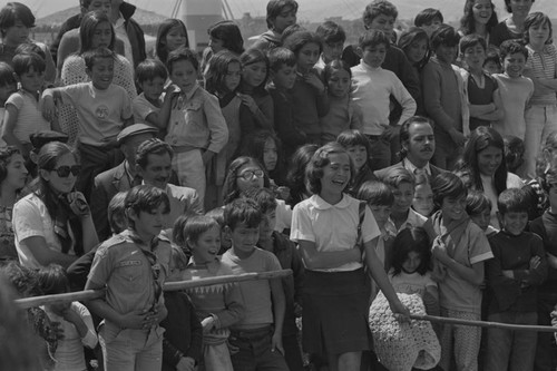 A large crowd, Tunjuelito, Colombia, 1977