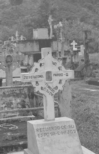 A cross on a tomb, Barbacoas, Colombia, 1979