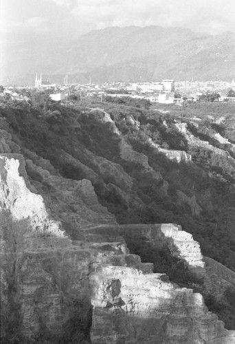 Soil erosion and the city, Bucaramanga, Colombia, 1975