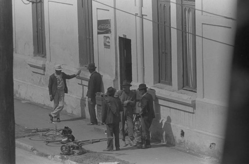 Daytime socializing, Bogotá, Colombia, 1976