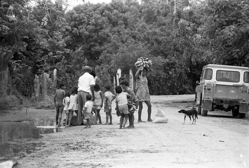 Returning home, La Chamba, Colombia, 1975