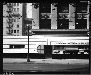 Main Street between Sixth & Seventh, 1941