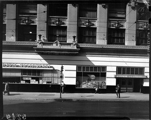 Main Street between Sixth & Seventh, 1941