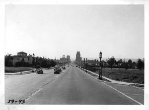 Looking west along Wilshire from June Street, Los Angeles, 1939