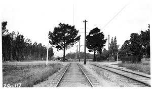 Looking northwest along P.E. tracks from south side of Wilshire Boulevard, Los Angeles, 1926