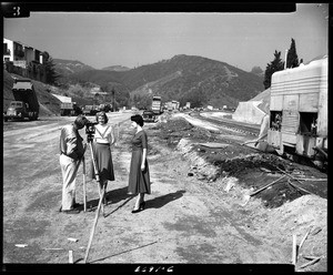 Hollywood freeway under construction, Hollyood, 1954