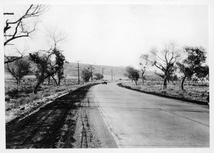 Long radius highway curve just north of Castaic Creek bridge, State Highway Route 4, California, 1931