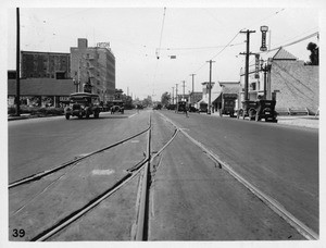 Glendale Avenue, Glendale, showing poor pavement construction along rails, U.P. tracks north of Broadway, Los Angeles County, 1926