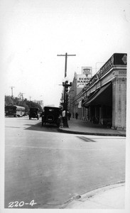 Typical light used on Hollywood Boulevard west of Wilcox, Los Angeles, 1924