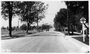 Alhambra Road grade crossing, S.P. Pasadena Branch, Alhambra, looking west on Alhambra Road, Los Angeles County, 1926