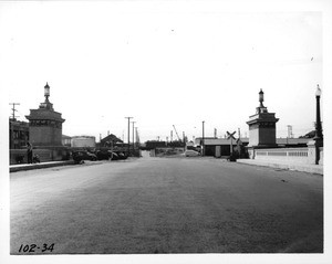 Washington Street bridge over Los Angeles River, Los Angeles, 1934