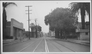 Looking north on Maple Ave. between 14th & 15th St's-