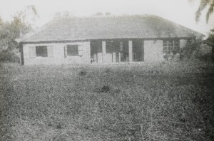 Mission bungalow, Congo, ca. 1900-1915