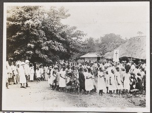 Welcoming of nurse Käthe Reuter in Kiswani, Same, Tanzania, ca.1930-1940