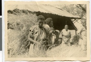 Carrying grass, Ayra, Ethiopia, ca.1951-1952