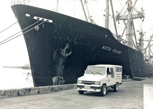 Sømandsmissionens bil på havnen i Manila, Filippinerne. Februar 1990