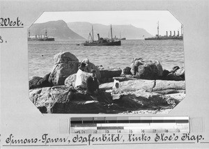 Family at the habor of Simonstown, Simonstown, South Africa, ca.1899-1918