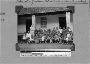 Sister Elisabeth Zickmantel with Sunday school children, Nyasa, Tanzania, 1929