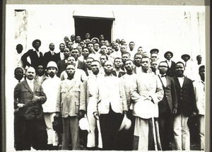 Participants at the General Synod in Duala in 1927, standing in front of the entrance to the Church in Bonaku