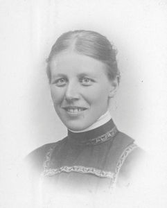 (Kamma) Karen Marie Andersen, b. 19.09. 1879 in Fakse. Nurse at Diakonissestiftelsen. Missionar