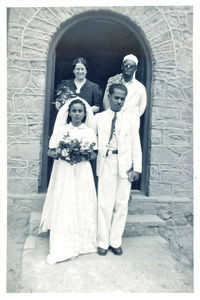 Mustafa & Shafeqa on the wedding day. Behind from left Grethe Jensen, Mubarak Ibrahim