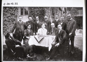 Standing: Tietze (Morav. Miss.), Oberlein (Miss. of the Cross), Kwitsch (Berlin Miss.), Boger (Basel M.), Baetz (Basel M. Togo), Schäfer (org.?). Sitting: Bonsack (BM), Mrs Dürr, Miss Spieth, Spieth, Schuckardt (BM)