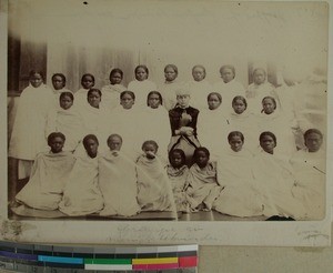 Students wives class at the Seminary for pastoral education, Masinandraina, Madagascar, ca.1890