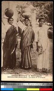 Three young women with water jugs, Bengaluru, India, ca.1920-1940