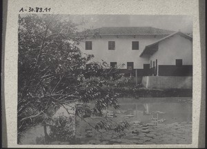 Mission station Tschonglok: school for bible women. The wing built onto the main building on the right is the kitchen