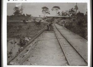 Midland Railway: embankment near Edea