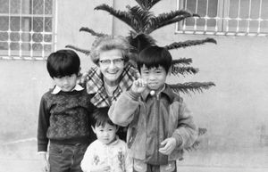 Taiwan. DMS Missionary Gerda Bech (Gerda Marie Kathrine Lambertsen Bech) with local children