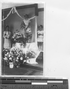 May ceremonies at the Maryknoll Academy at Dalian, China, 1932