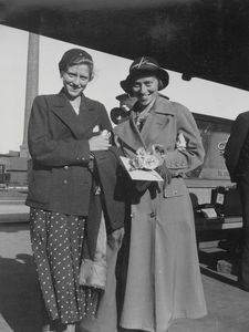 Missionary Bessie Fischer with her sister Inga at the departure to North India, probably after