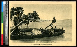 Young men returning from fishing, Tuticorin, India, ca.1920-1940