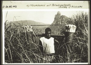 Carrying maize in the grassfields