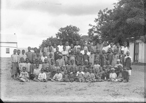 Schoolchildren, Ricatla, Mozambique, ca. 1896-1911