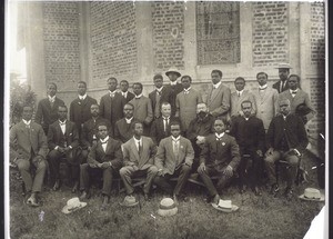 Mission employees in Asante in 1913 with the missionaries Lipps and Jost