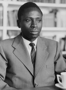 Lærer Augustin Tefurukwa er født i 1937. Han har undervist i 14 år, har specialiseret sig i kiswahili, er gift og har fem børn. Han er medlem af kirkens strewardship-komitè, af synoderådet og har herudover en række kirkelige tillidshverv