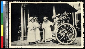 Aged guest arrives at the mission, Chennai, India, ca.1920-1940