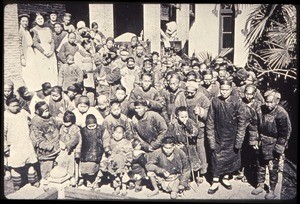 Group of patients and hospital staff standing outside the hospital, Changde, Hunan, China, ca.1900-1919