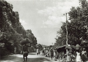 Market along a road, in Cameroon