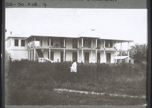 "19. Doctor's house and hospital in Bonaku (Cameroon)
