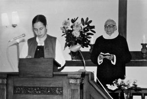 Bente Haargaard and Rev. Oluf Eie at the Church Service of the DSM employee course, Liselund, S