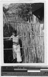 Miguas building a chicken coop, Mexico, ca. 1944