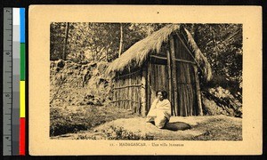 Basic shelter, Madagascar, ca.1920-1940