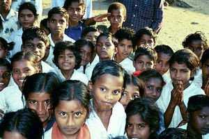 Børn fra skole i Tiruvannamalai