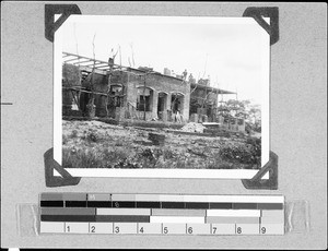 Building a missionary dwelling in Lusubilo, Nyasa, Tanzania, 1936