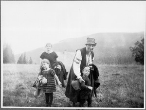 Mrs. Ihmels with two children, Arusha, Tanzania, 1928