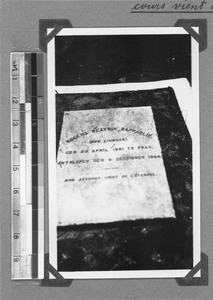 Gravestone with French and Afrikaans inscription, Genadendal, South Africa, 1934